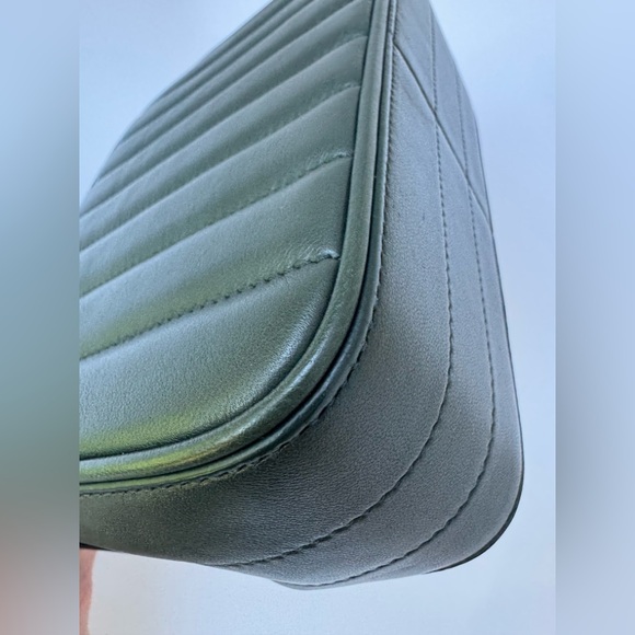 Saint Laurent Vicky Medium Bag - Picture 10 of 16